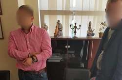 У Києві затримали викладача університету за отримання 13 тисяч грн хабара від студента