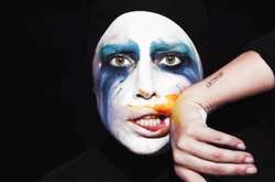 Леди Гага госпитализирована по неизвестным причинам