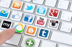 Олег Скрипка, Андре Тан и певица Alyosha рассказали, как относятся к соцсетям