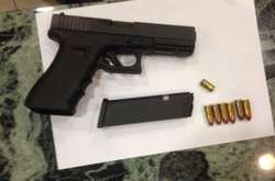 У художній галереї Києва застрелився чоловік