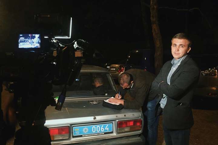 Керівник держохорони вибачився перед журналістом через інцидент біля ресторану, де перебував Порошенко