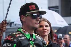 Фото Facebook гонщика