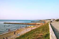 «Бархатный сезон» в Крыму: красноречивые фото с пляжей