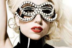 Леди Гага отменила гастрольный тур по Европе из-за болей