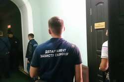 Прокуратура проводить обшуки в Полтавській мерії