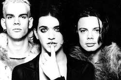 Футболки, пиджаки и гитара: Группа Placebo выставит личные вещи на благотворительный аукцион