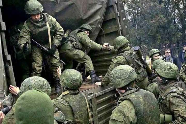 СБУ нарахувала на Донбасі понад 36 тисяч терористів та російських військових
