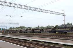  Російська військова техніка на станції Вярейци, Білорусь, 21 вересня 2017 року 