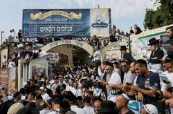 Тысячи хасидов встретили в Умани новый год (фоторепортаж)