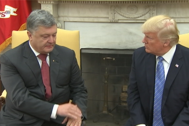 Порошенко очікує підтримки США у важкий для України час