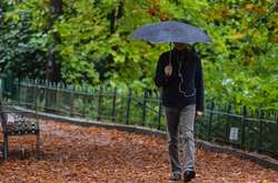 В Україні збережеться тепла погода з грозовими дощами 