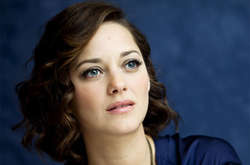 Знаменитая француженка отказалась от одежды в новом фильме