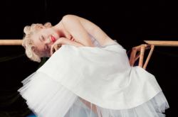 Vanity Fair опубликовал уникальные фото Мэрилин Монро