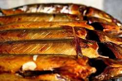 У Львові – масове отруєння рибою, постраждала дитина