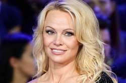 Памела Андресон прокомментировала роман с Джулианом Ассанжем