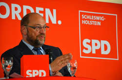 Вибори в Німеччині: соціал-демократи йдуть в опозицію, а праві популісти обіцяють проблеми Меркель