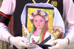 В Одессе попрощались с погибшей при пожаре в лагере девочкой