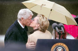 Роман Билла Клинтона станет сериалом