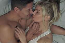 После расставания с мужем Ферги выпустила новый видеоклип