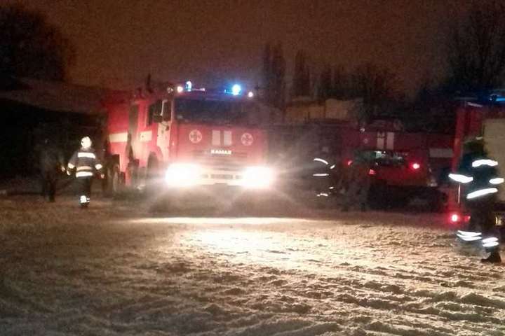 Рятувальники не встановили причину пожежі на складах у Вінницькій області, - ЗМІ
