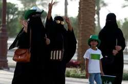 Жінкам в Саудівській Аравії дозволили водити машину