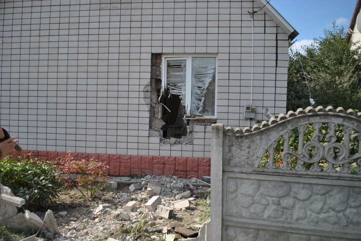 Поврежденные дома и школа без стекол: появились фото из сел возле Калиновки