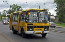 Освітяни Луганщини збирались закупити заборонені в Україні автобуси російського виробництва