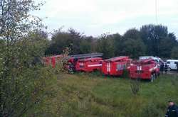 Рятувальники на місці пожежа на військових складах