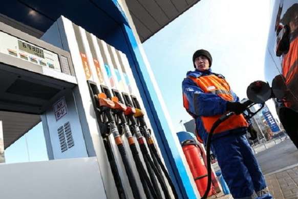 Ціни на бензин в Україні продовжують зростати 