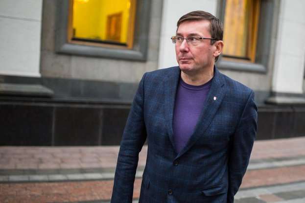 Вибухи у Калинівці: Луценко заявив про версію з закладеним детонатором