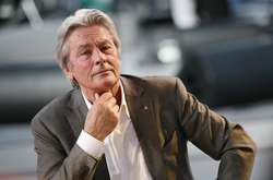 Алена Делона терміново прооперували