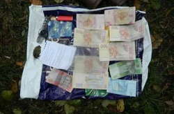 Столичні правоохоронці затримали злодія, який обікрав автомийку