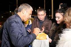 Актор з фільму «Таксі» прилетів до окупованого Криму і потрапив до бази «Миротворця»