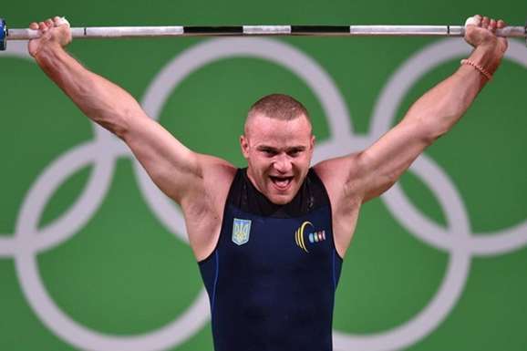 Збірна України з важкої атлетики відсторонена від міжнародних змагань через допінг