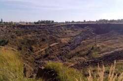 На Львівщині після землетрусу утворилося провалля: опубліковано відео 