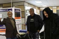 Главный герой фильма «Такси» прилетел в Крым и признался в любви России