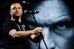 Селфи и музыка: Виктор Павлик рассказал, как проводит время с 7-летним внуком