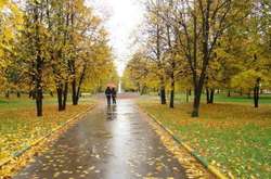 Завтра в Україні очікується холодна осіння погода