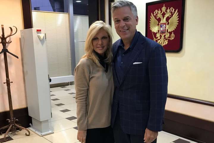 Новый посол США прибыл в Россию