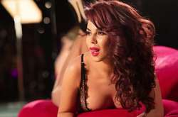 Настя Каменских отблагодарила своих подписчиков откровенным видео