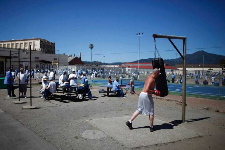 Один день з життя в'язниці Сан-Квентін: як сидять найнебезпечніші злочинці США