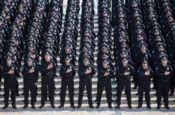 Правоохоронців стягнули до центру Києва