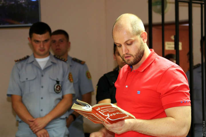 Суд залишив під вартою фігуранта «справи 2 травня» Долженкова