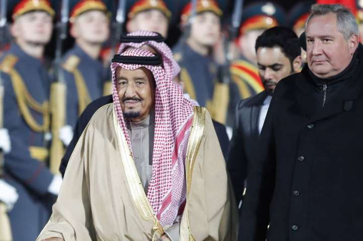 Король Саудівської Аравії вперше перебуває із візитом в Росії