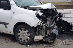 На Оболоні сталася ДТП з постраждалими (фото)