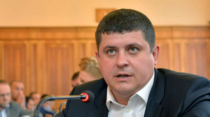 У «Народному фронті» кажуть, що завдяки їхнім зусиллям Мінські домовленності не потрапили у закон про Донбас