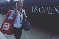 Провідна тенісистка України отримала перші уроки з гольфу (відео)