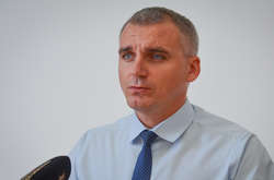 На підтримку відстороненого мера Миколаєва люди вийшли на віче