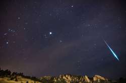 Цієї ночі українці зможуть побачити вражаючий метеоритний дощ