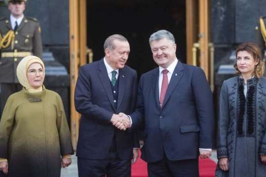 Порошенко зустрів Ердогана на Банковій 